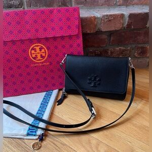 Tory Burch Black Leather Thea Flat Wallet Crossbody
